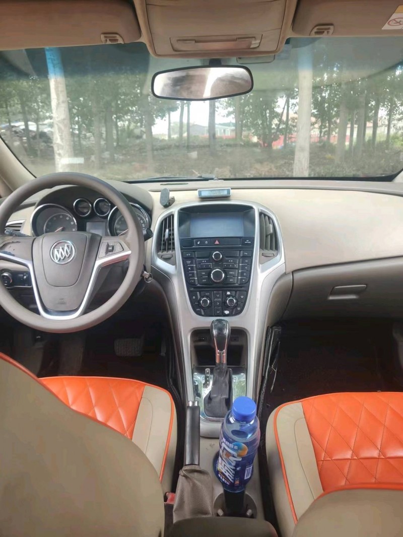 济南15年别克英朗4