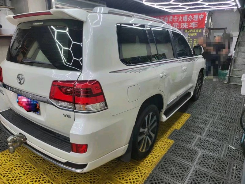 济南20年丰田兰德酷路泽5