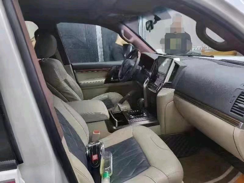 济南20年丰田兰德酷路泽8