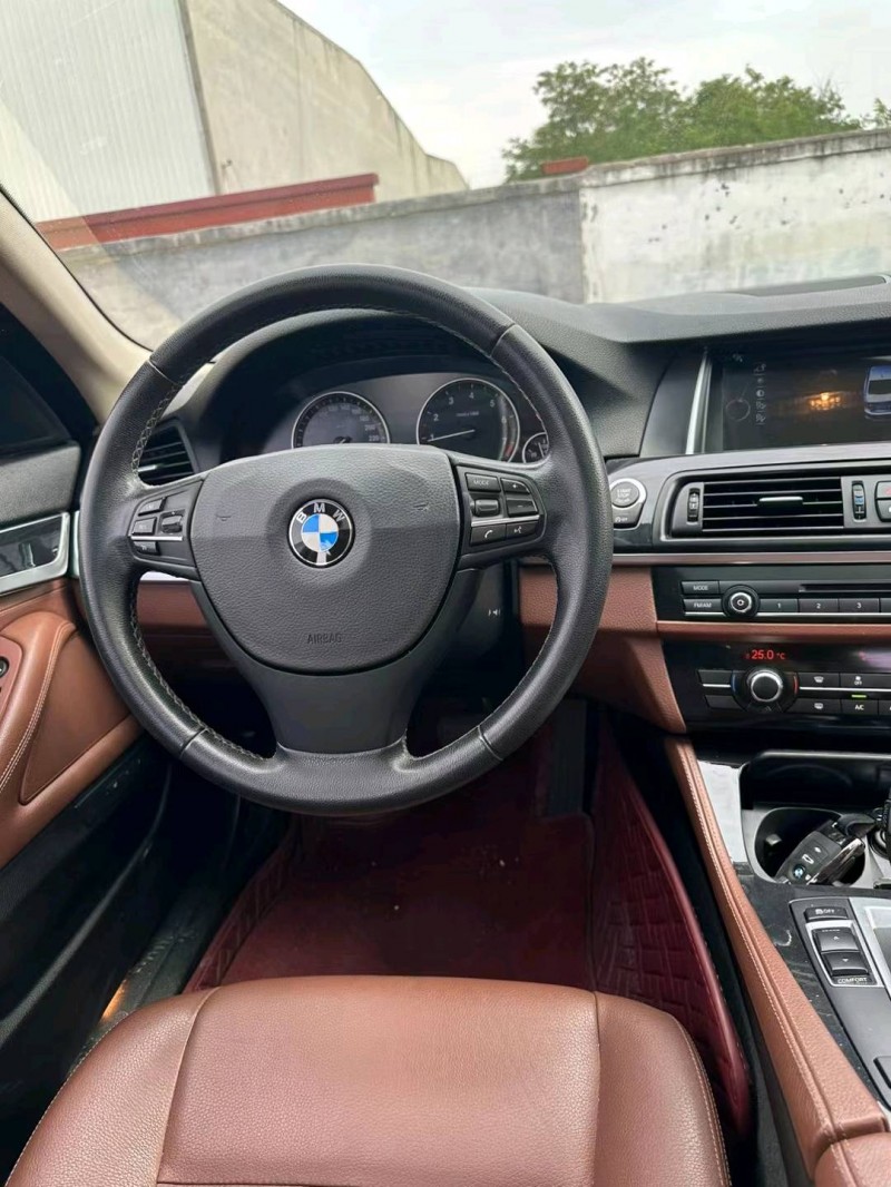 济南16年宝马5系9