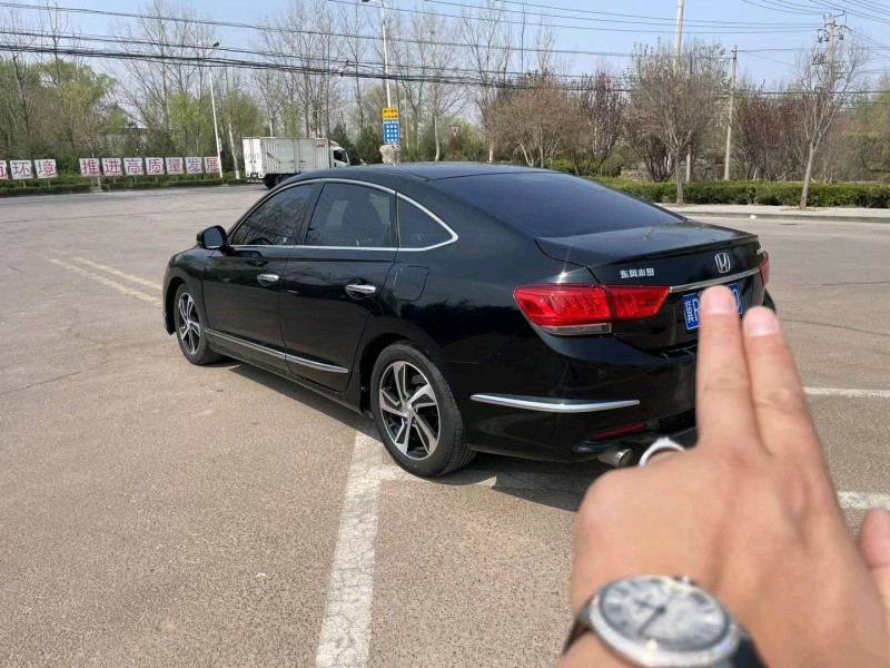 济南16年本田思铂睿6