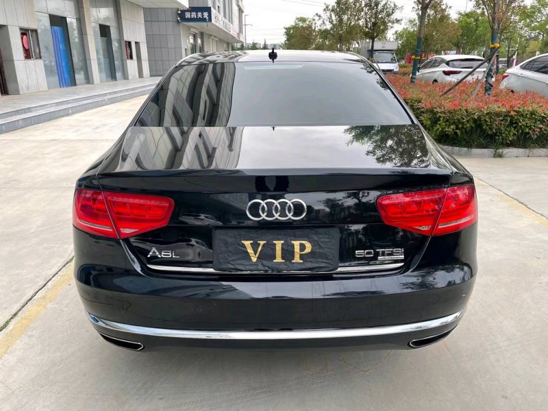 济宁13年奥迪A8L9