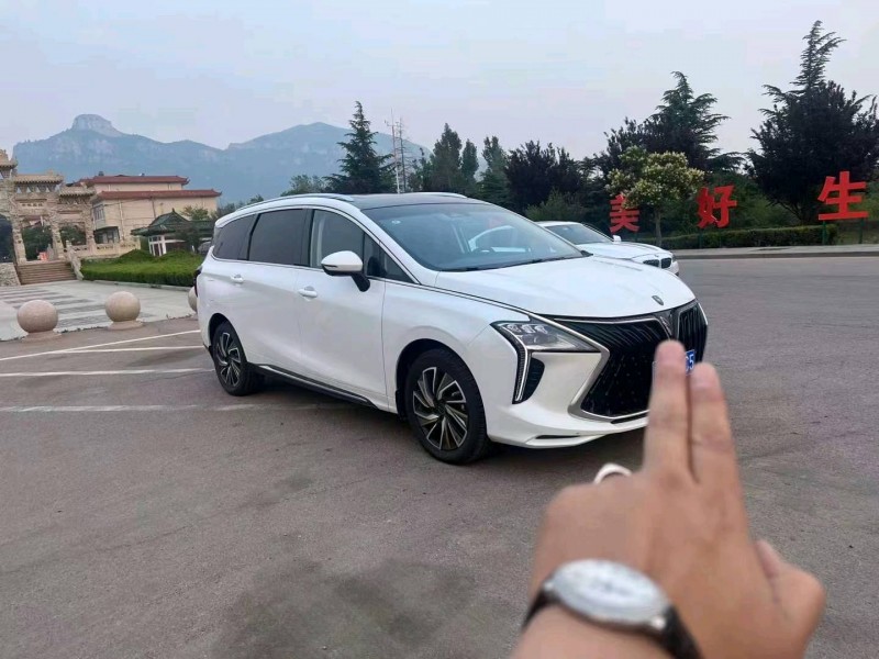 济南22年东风风行游艇3