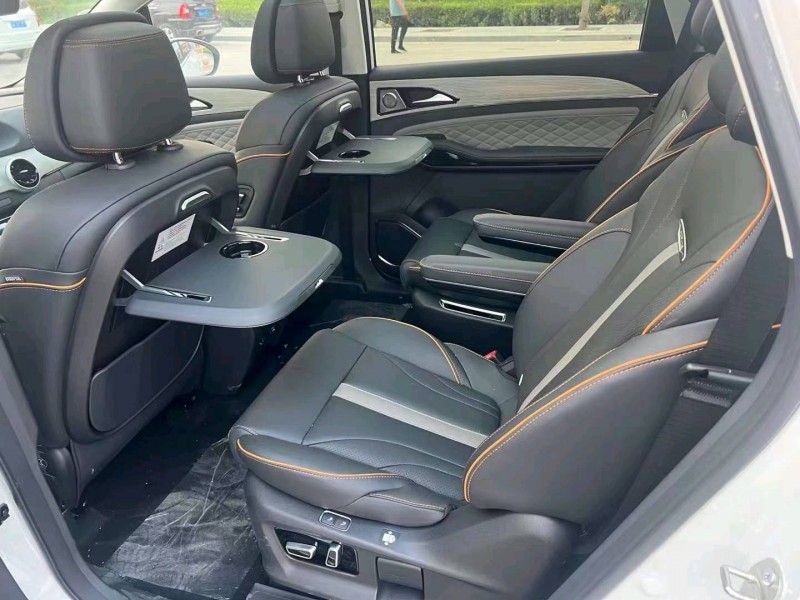 济南22年东风风行游艇8