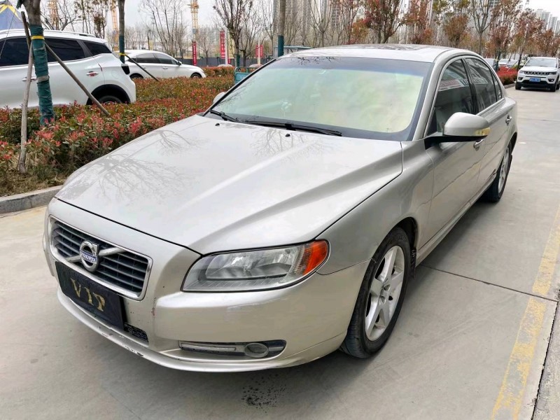 济宁11年沃尔沃S80L2