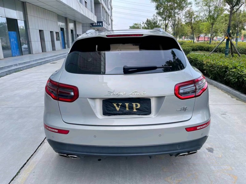 济宁18年众泰SR99