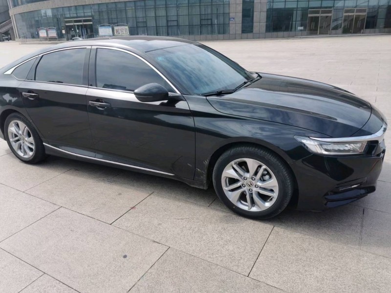 廊坊19年本田雅阁8