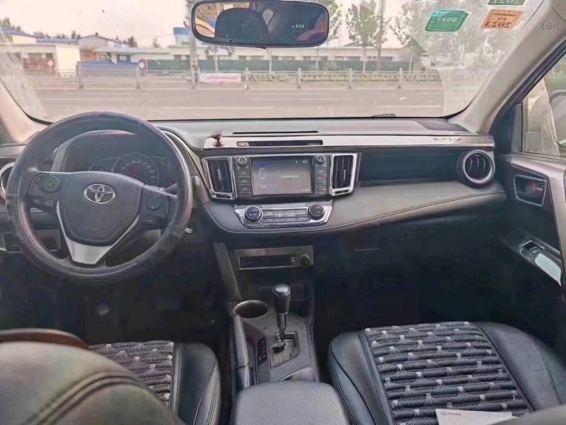 济南15年丰田RAV4荣放6