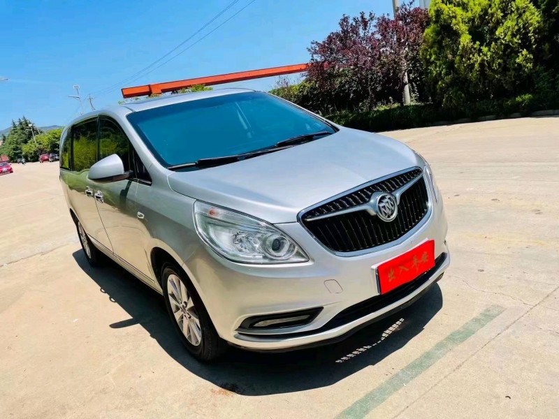 枣庄17年别克GL82