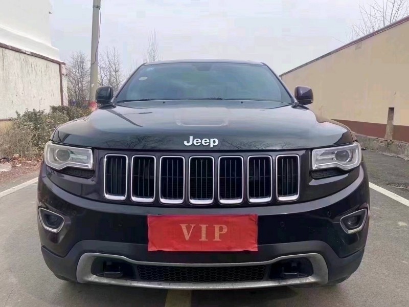 青岛17年Jeep大切诺基1