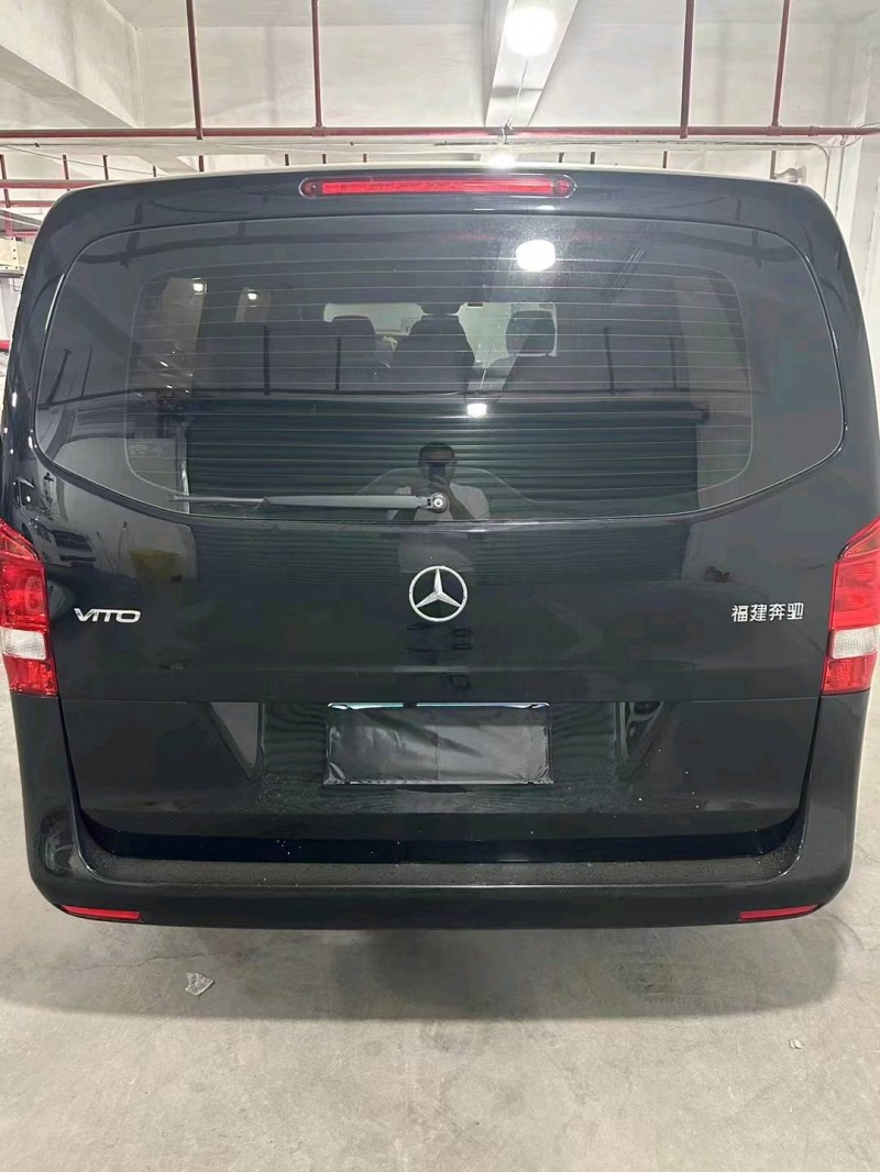 苏州20年奔驰威霆7