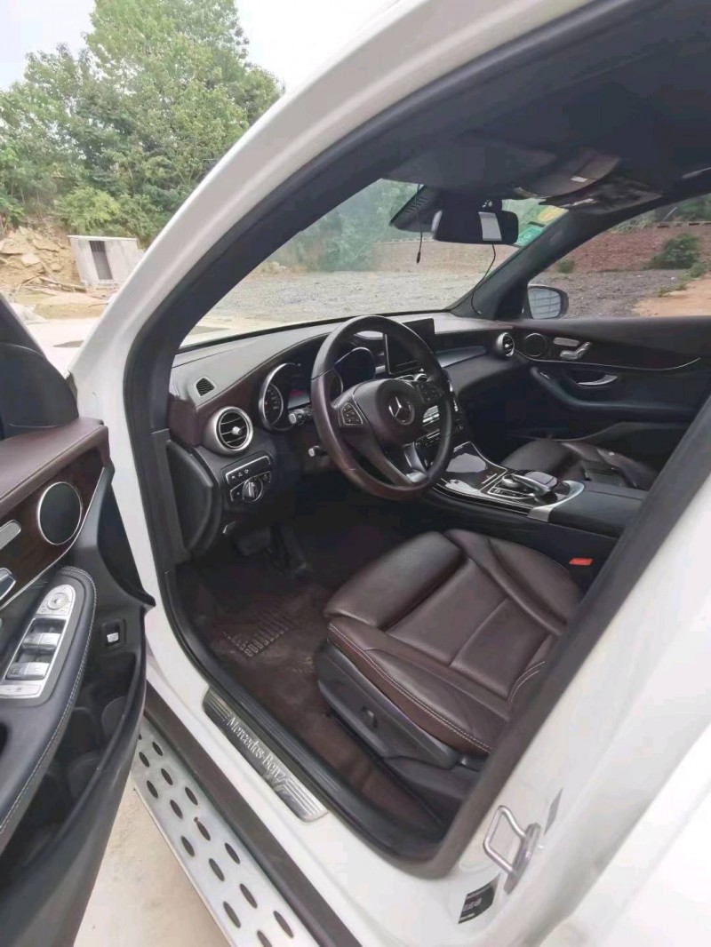 枣庄17年奔驰GLC7