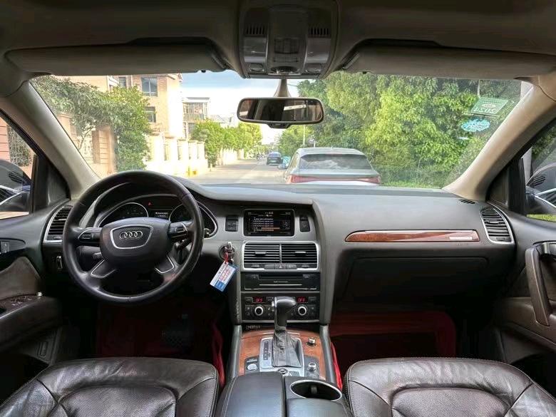 济宁14年奥迪Q77