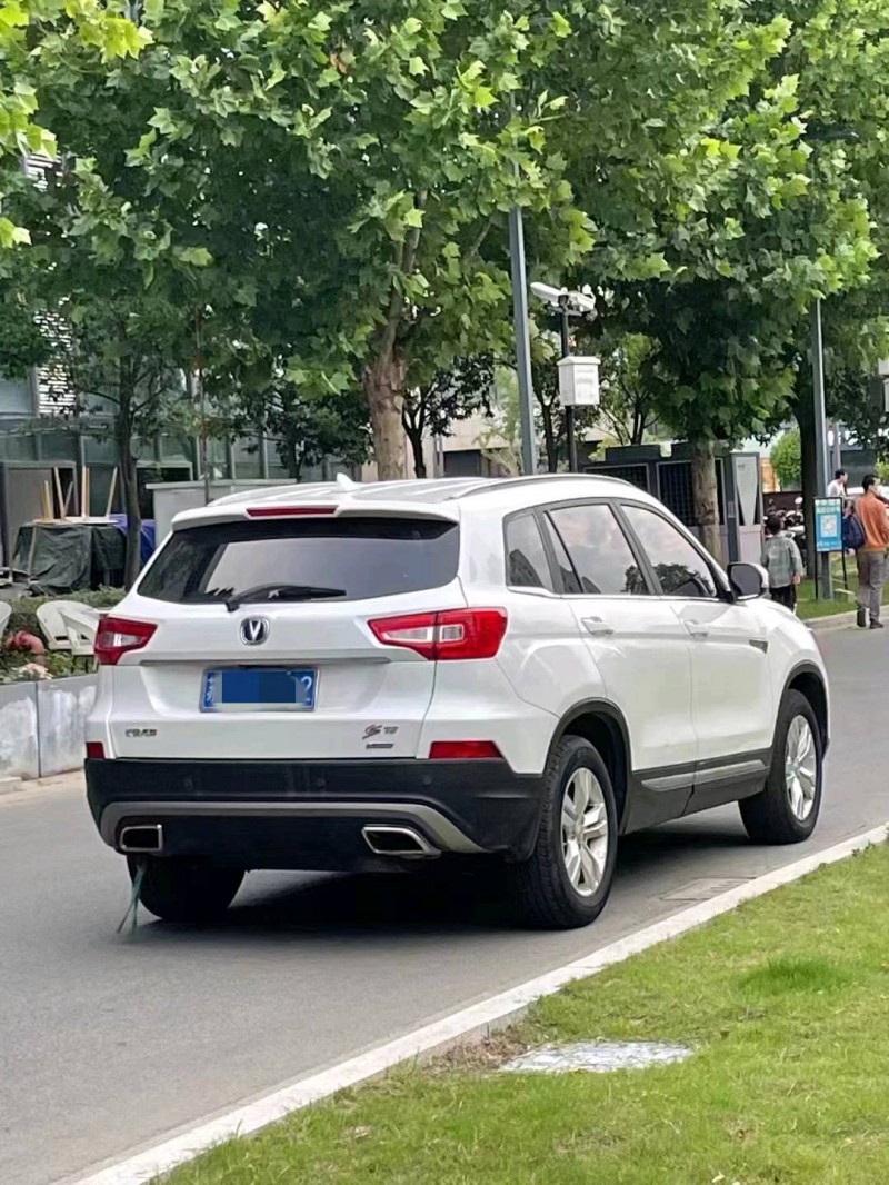 常州16年长安汽车CS755