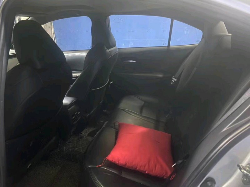 宜昌21年丰田雷凌4