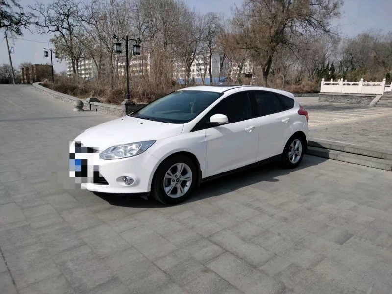 枣庄14年福特福克斯2