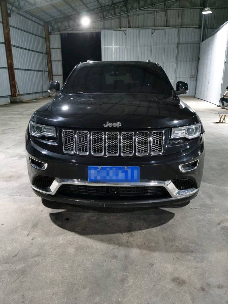 临沂13年Jeep大切诺基1