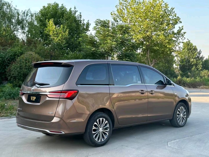 青岛20年别克GL85