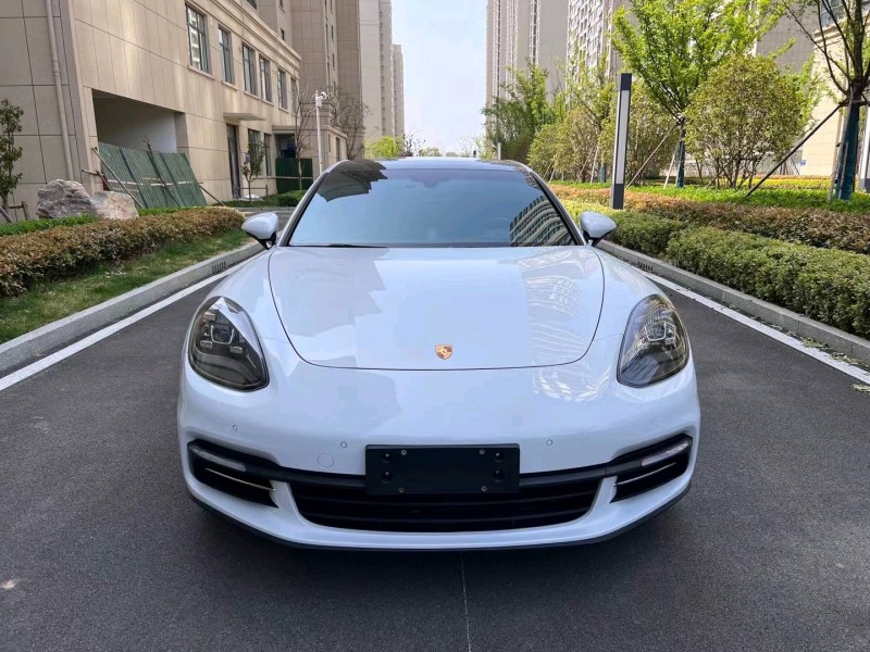 枣庄18年保时捷帕拉梅拉1