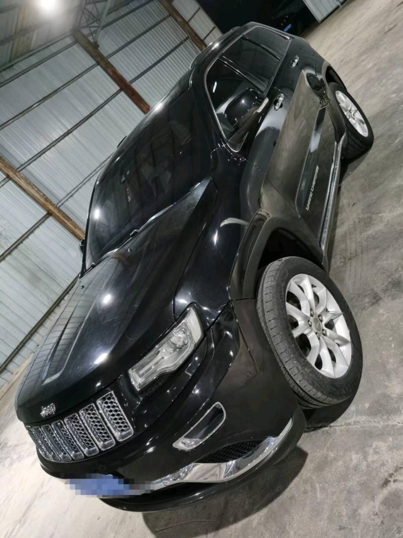 济南13年Jeep大切诺基5