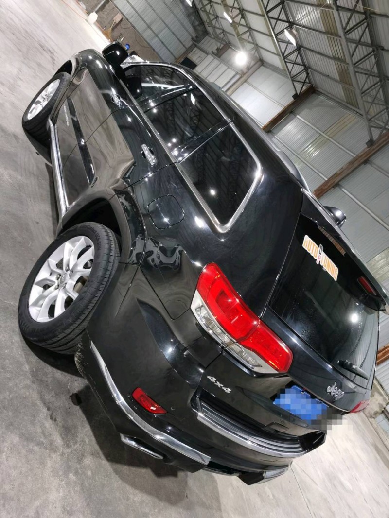 济南13年Jeep大切诺基8