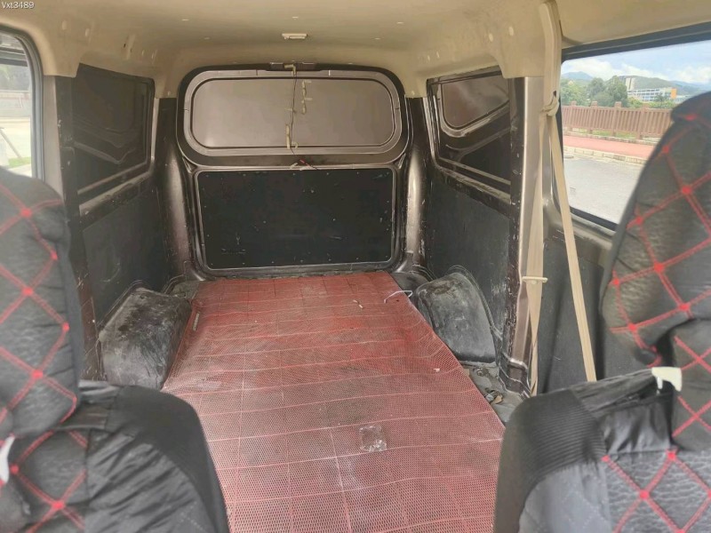 东莞20年长安汽车睿行8