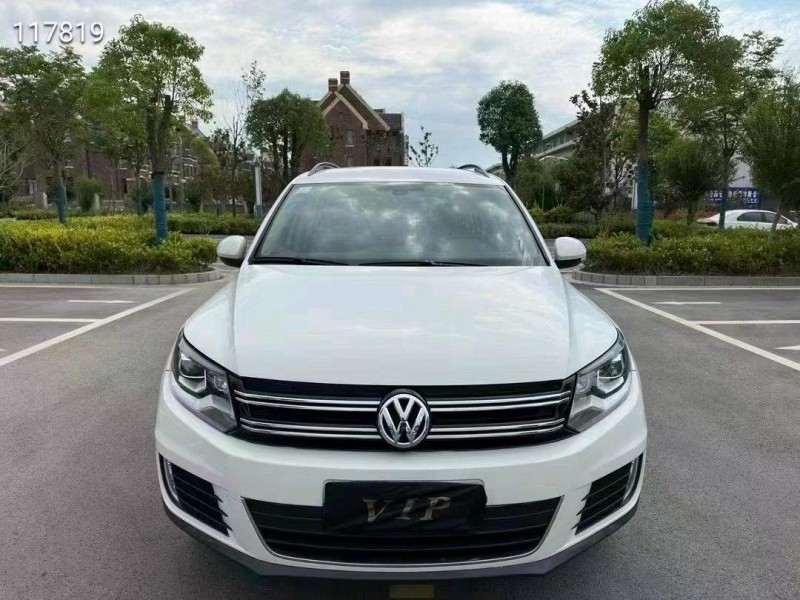重庆16年大众途观1