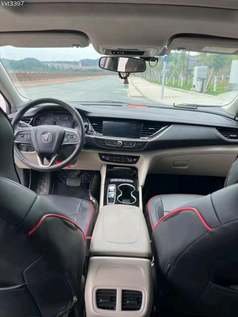 东莞21年别克君威4