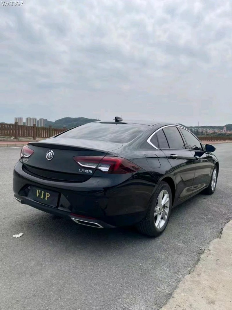 东莞21年别克君威7