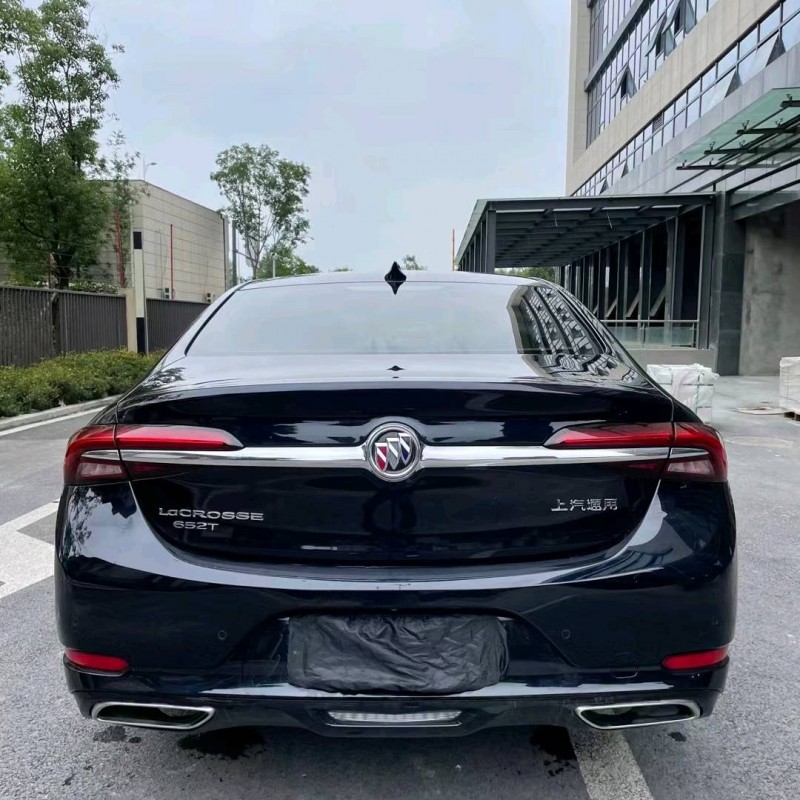 成都20年别克君越4