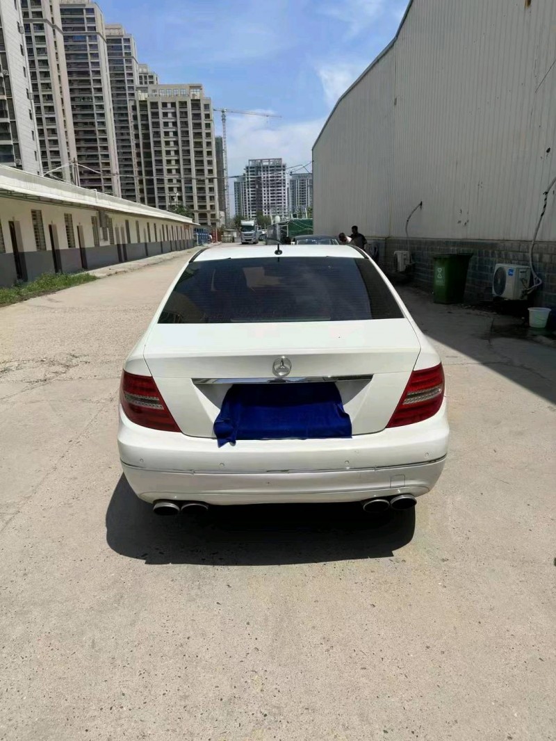 宜昌13年奔驰C6