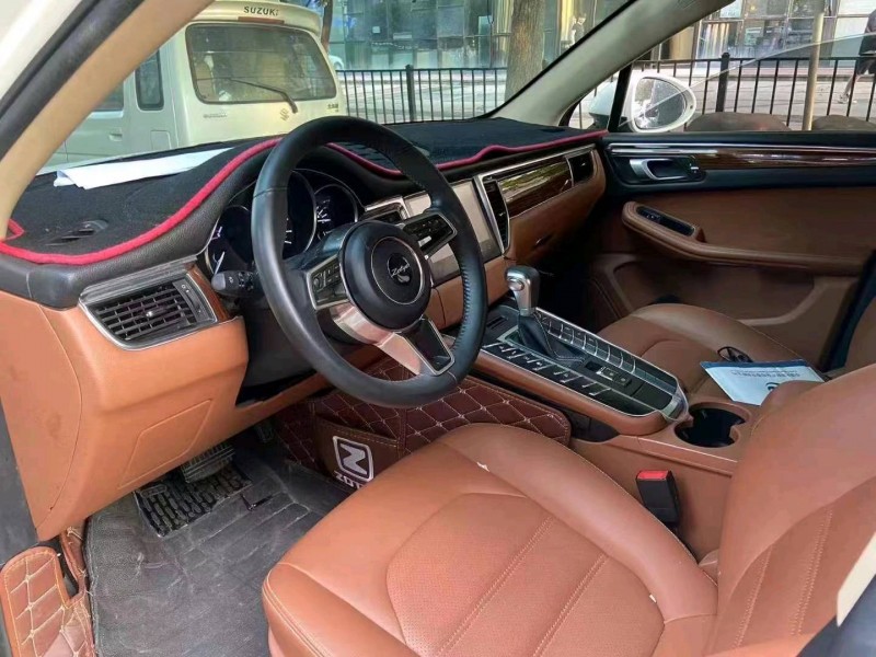 淮南19年众泰SR96