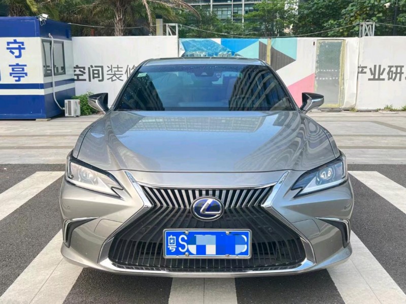 广州19年雷克萨斯ES1
