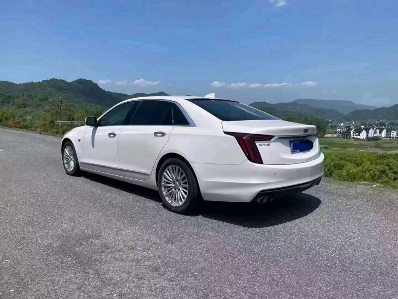 湖州20年凯迪拉克CT63