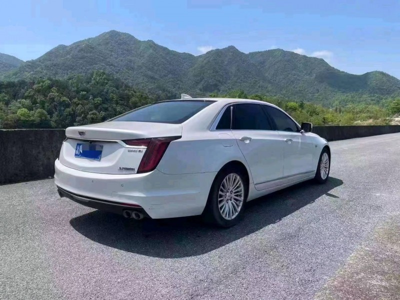 湖州20年凯迪拉克CT67