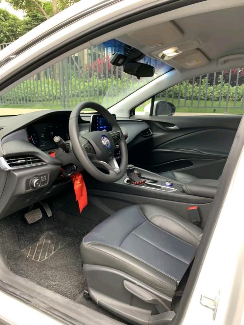 东莞22年别克微蓝4