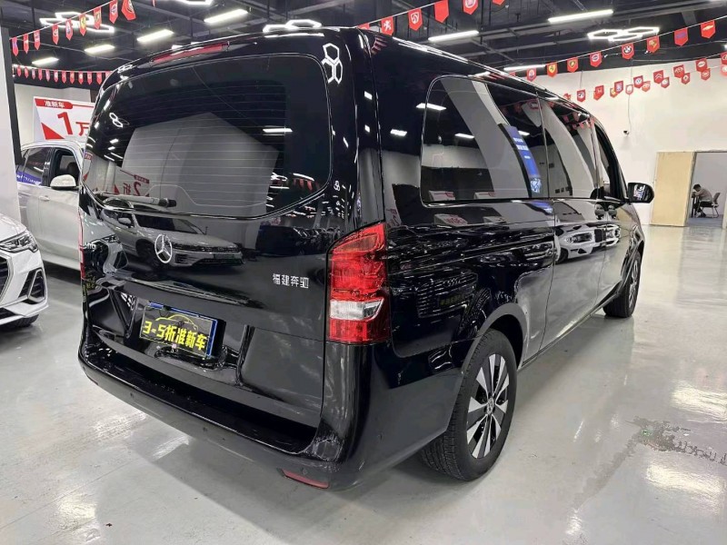 重庆23年奔驰威霆6