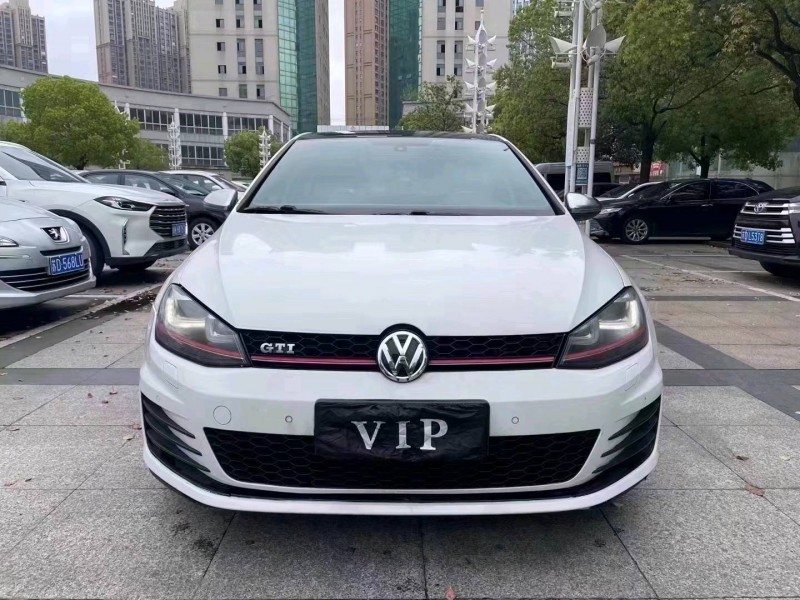 常州16年大众高尔夫1