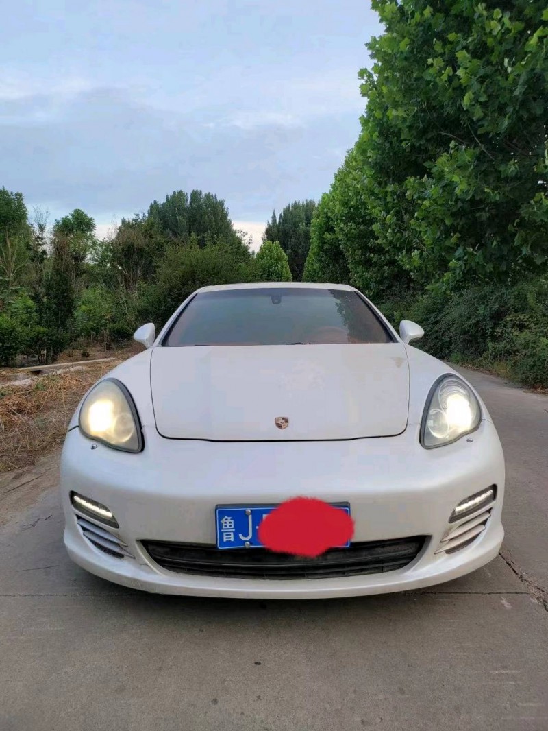 东营12年保时捷帕拉梅拉1