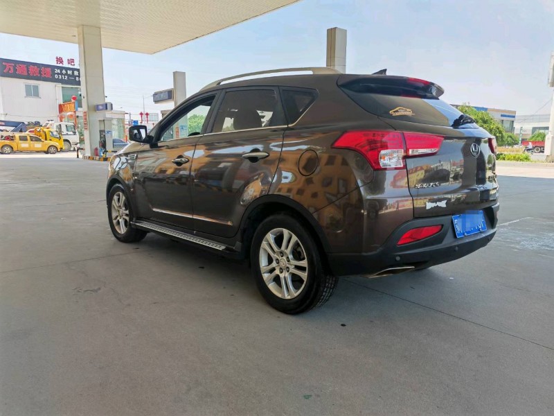 保定16年华泰圣达菲8