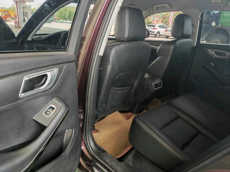 保定17年众泰SR74