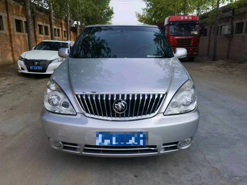 保定15年别克GL81