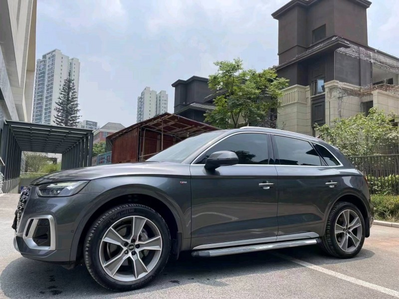 成都21年奥迪Q53
