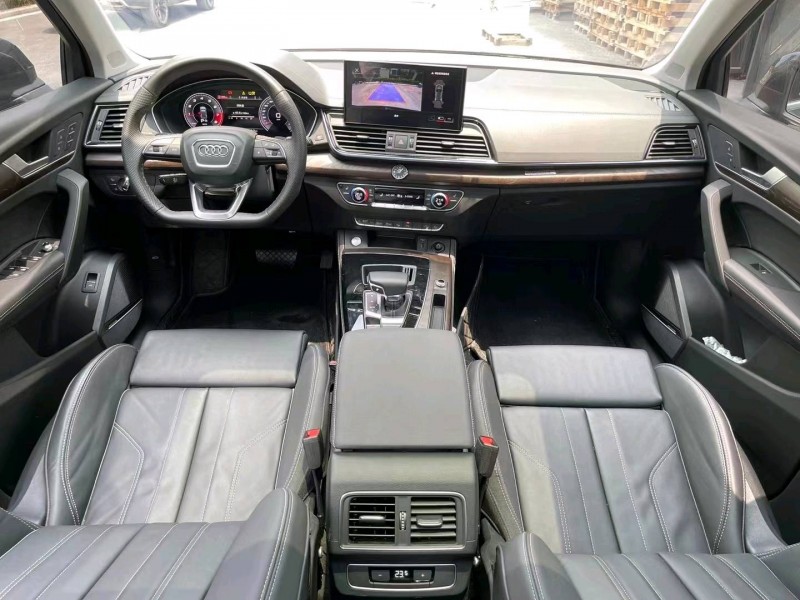 成都21年奥迪Q57