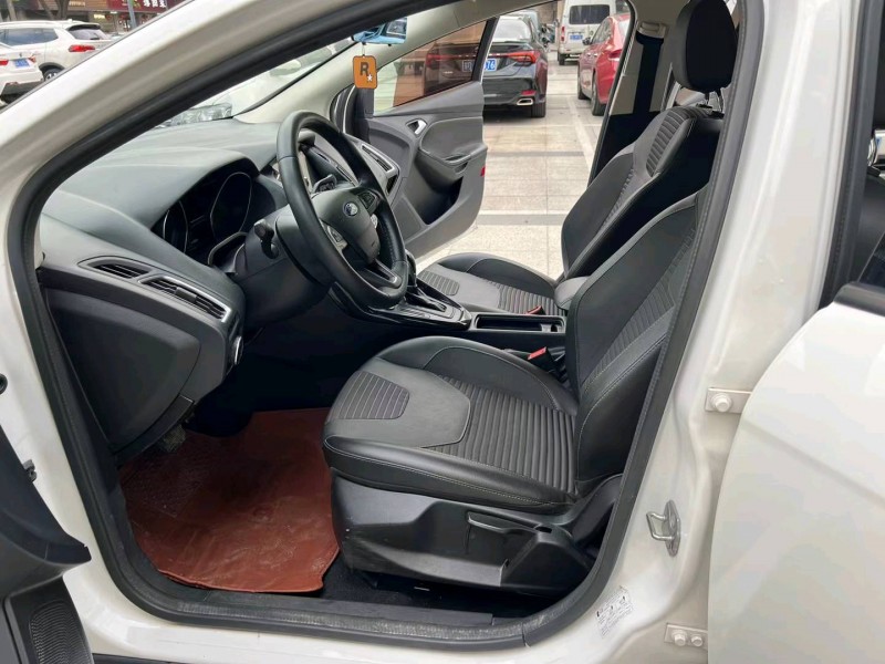 苏州16年福特福克斯3