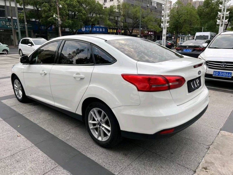 苏州16年福特福克斯8