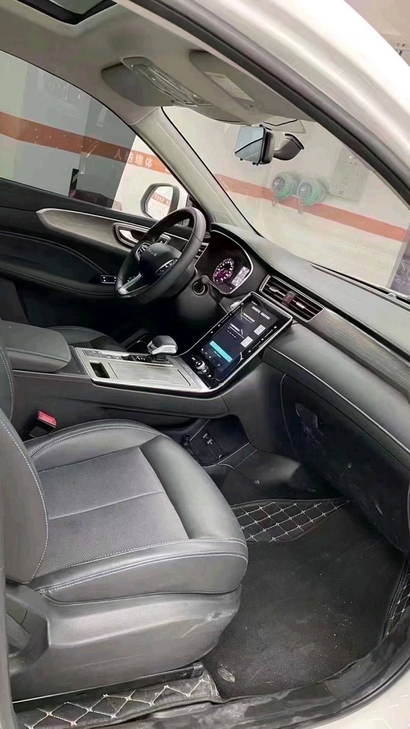 成都22年荣威RX58