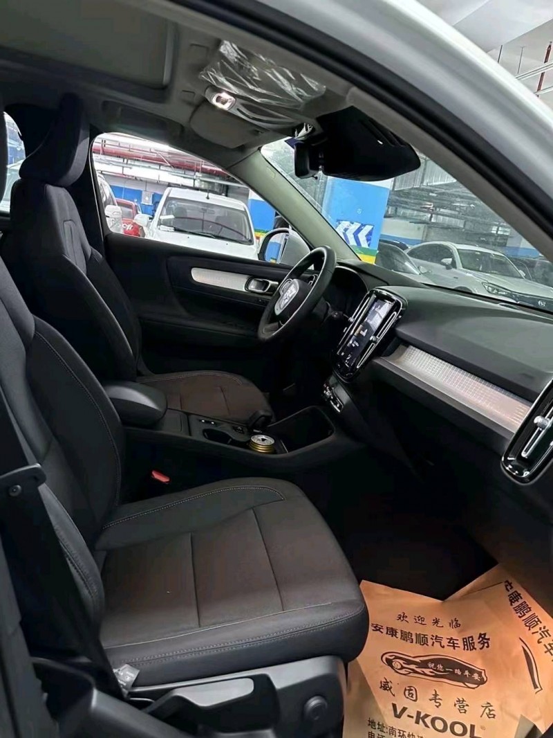 重庆22年沃尔沃XC405