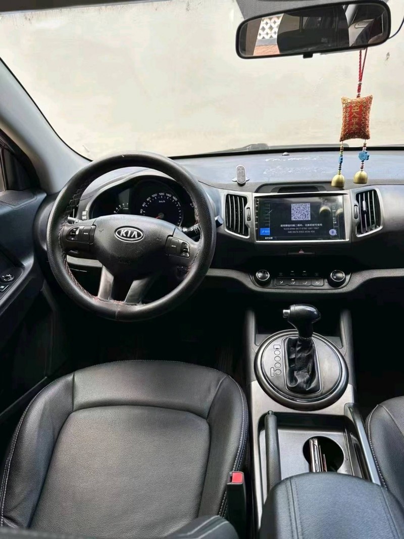 济宁12年起亚智跑4