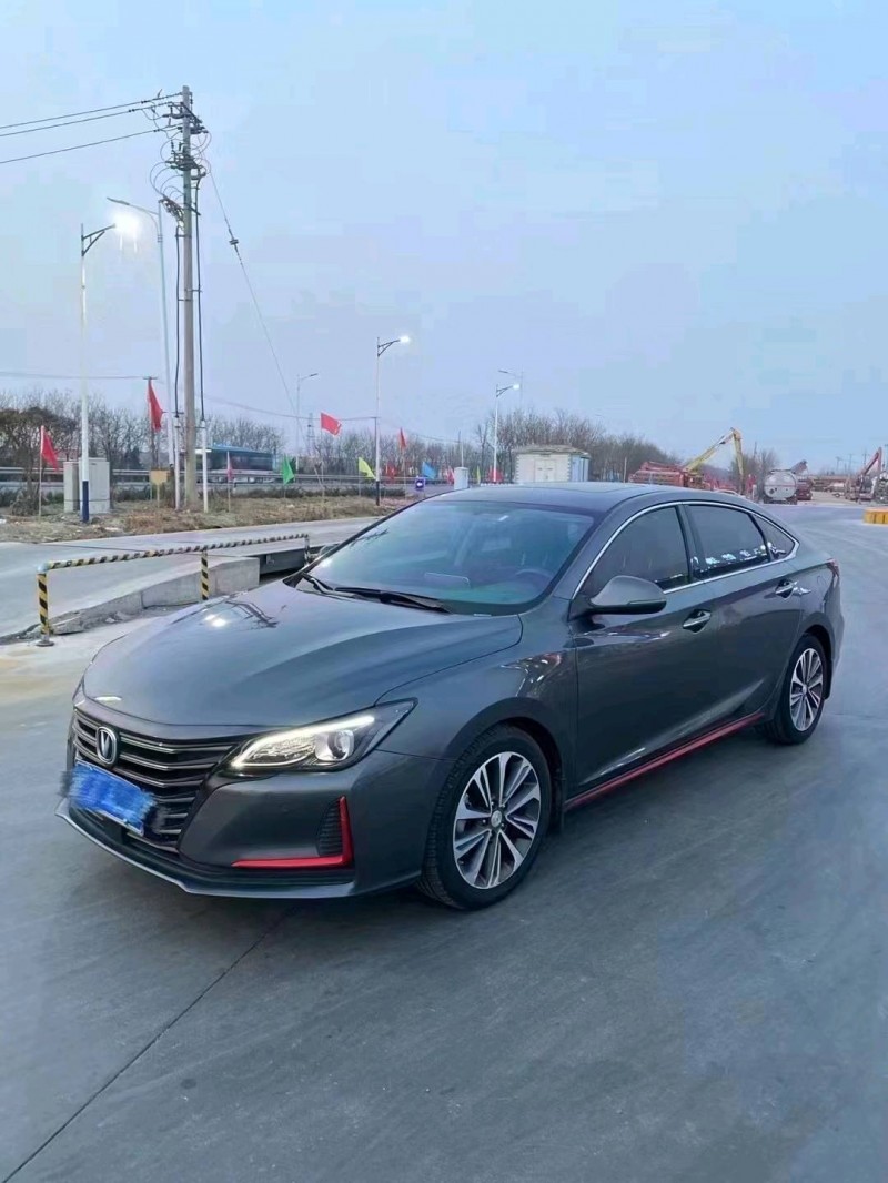 枣庄20年长安汽车锐程CC3